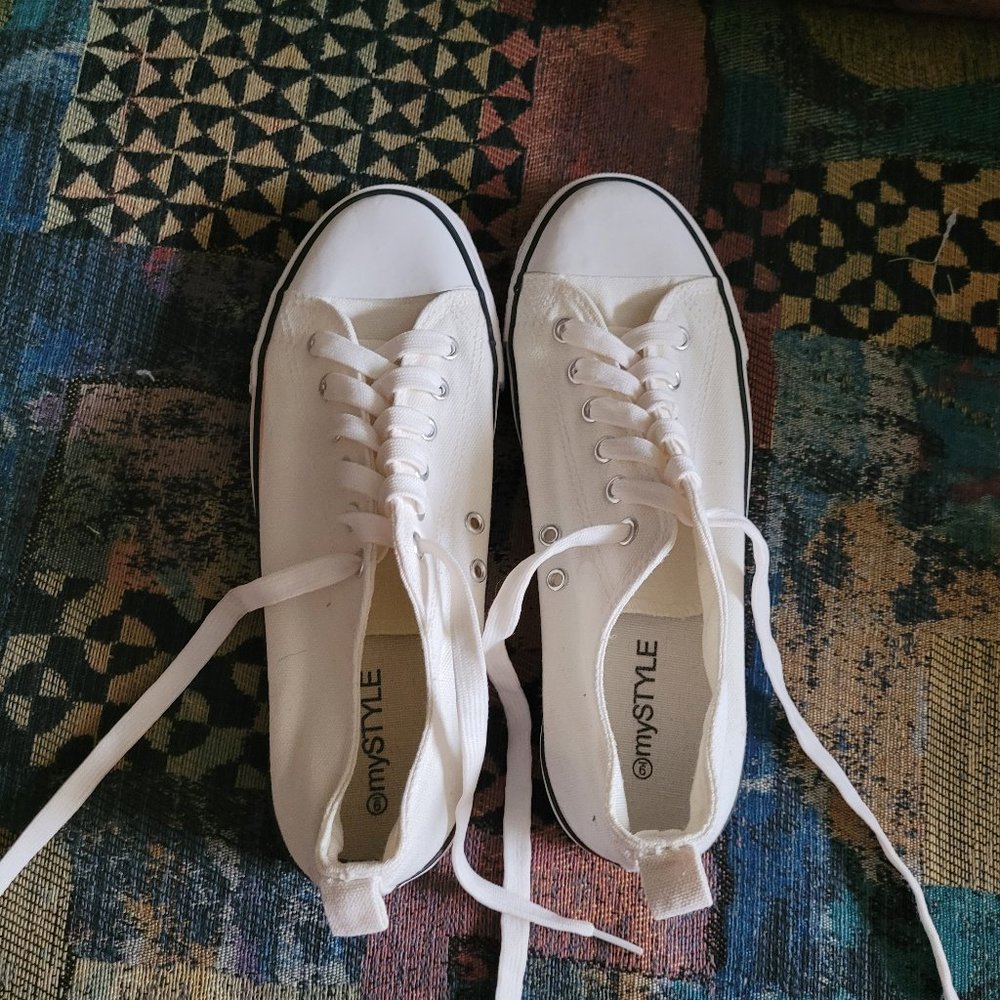 SHOES FOR WOMAN
